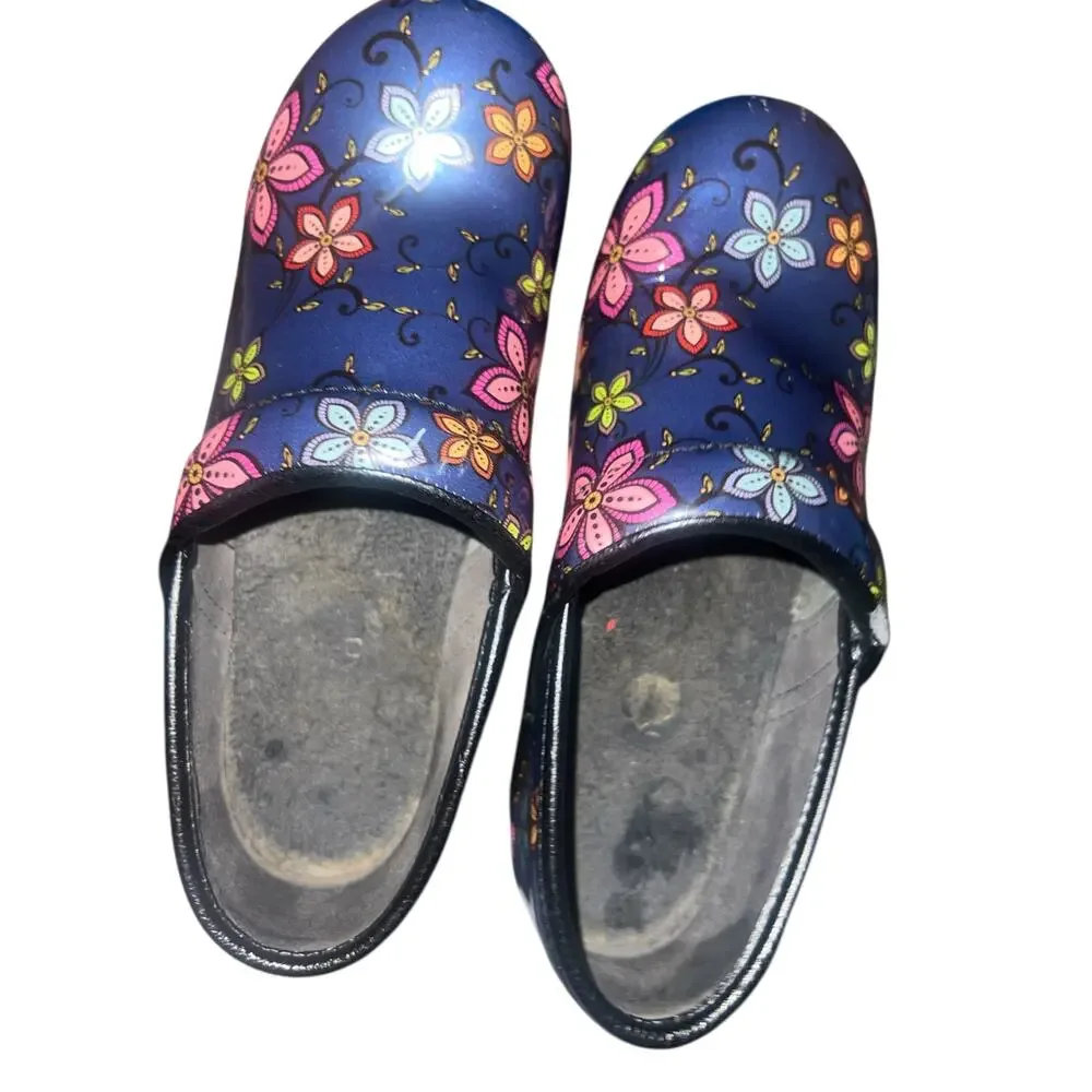 Dansko Wildflower Clog- size 36 (size 6) Comfortable & lightweight - Picture 4 of 5